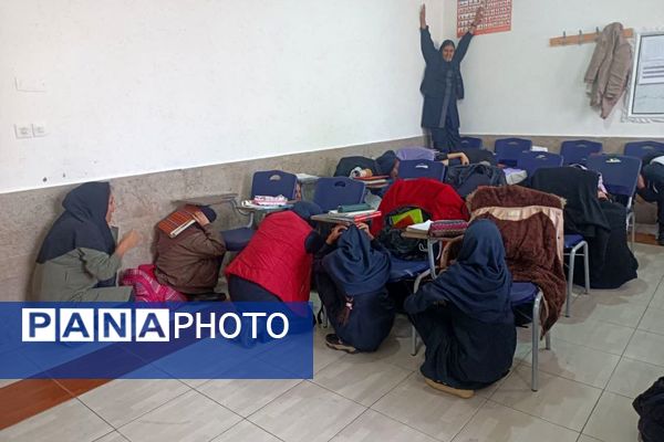 مانور زلزله و ایمنی در مدارس دخترانه ناحیه 3 شیراز
