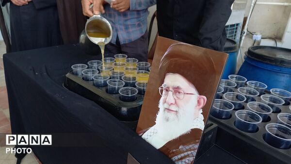باید برخاست؛ امروز ایران به احترام رهبر شهید ایستاده است
