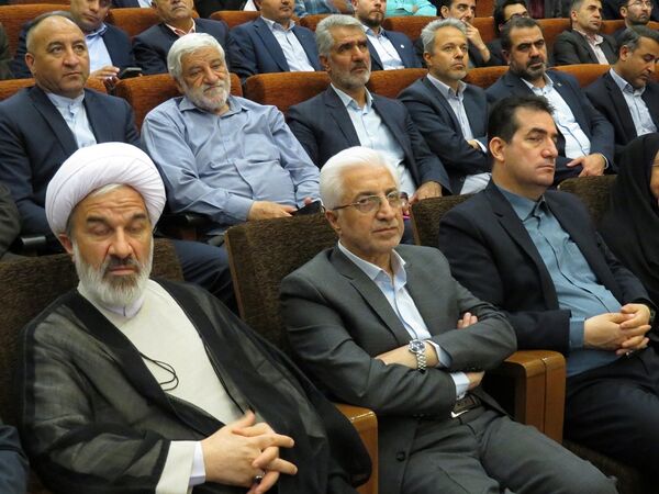 آیین تجلیل از معلمان نمونه استانی در بجنورد