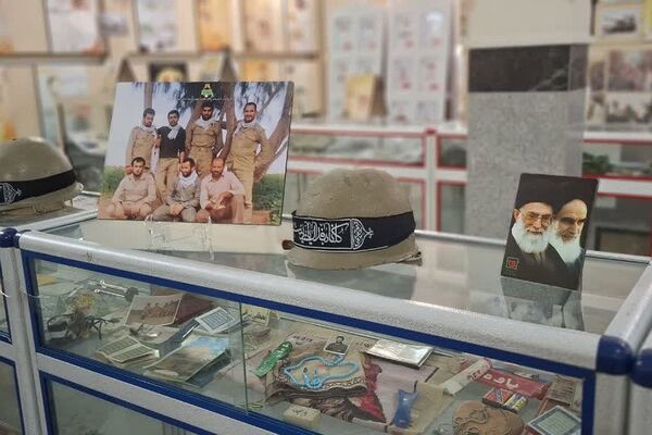 بیعت دانش آموزان دبیرستان منتصرین شاهد شهرستان ورامین شهدا 