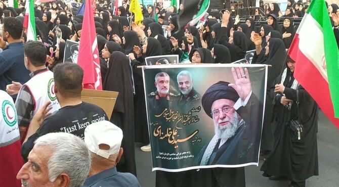تشییع نمادین جاماندگان از پیکر آقای شهید