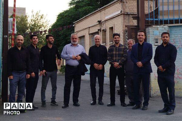 کاروان فرهنگیان راهی مراسم وداع آقای شهید ایران