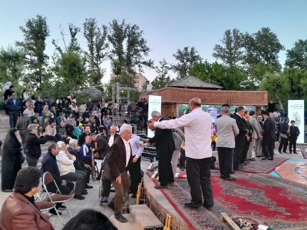 برگزاری جشنواره آیین و رونمایی از پویش‌ ملی «من میراث‌بان ایرانم» در پارک ایران کوچک کرج 