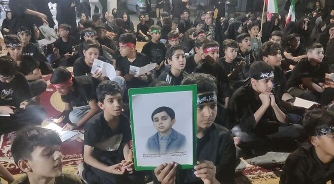 چهاردهمین سوگواره «احلی من العسل» با حضور پرشور نوجوانان در حاجی‌آباد