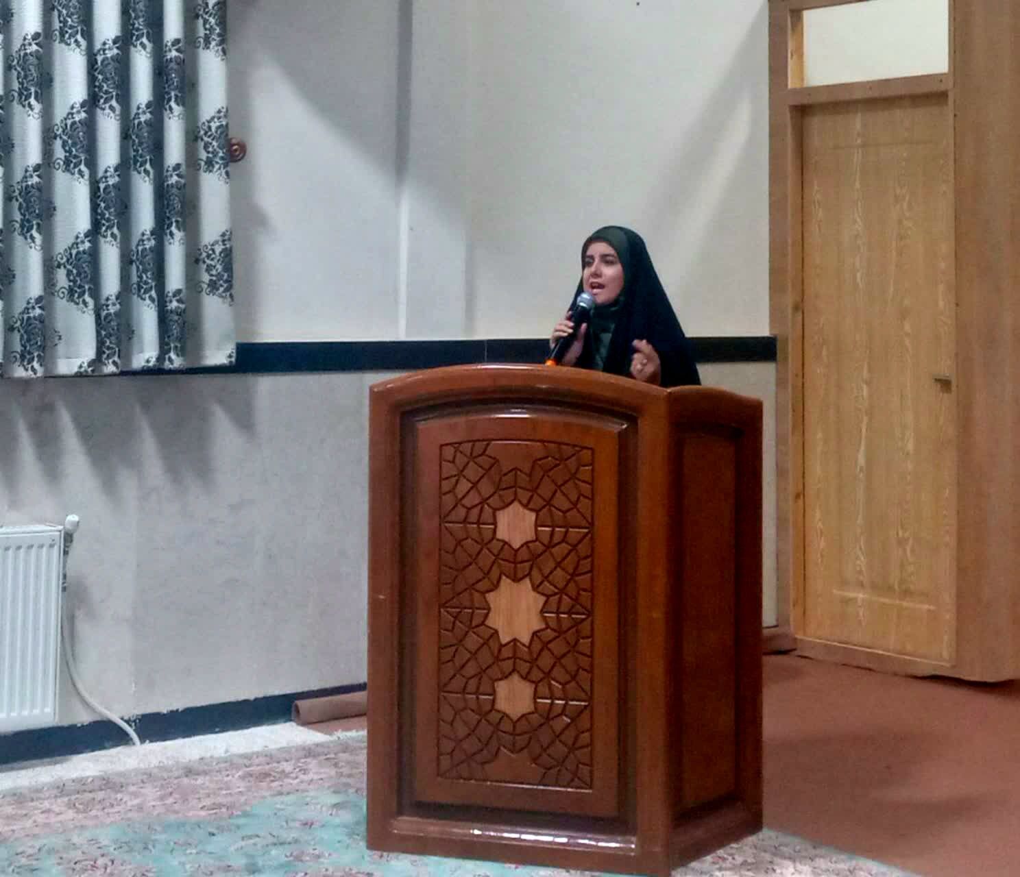 جنگ شادی و محفل انس با قران دبیرستان خاص فرهنگ در حسینیه شهید قاجاریان