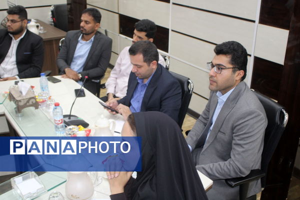 تجلیل از معلمان جوان برتر  به مناسبت گرامیداشت هفته مقام معلم استان بوشهر