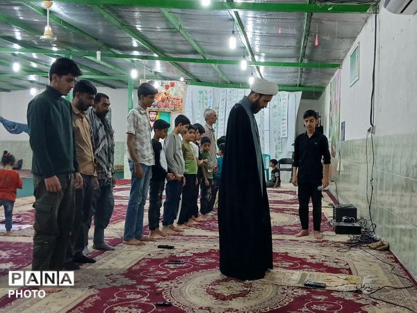 افطار و نماز جماعت روز پنجم ماه رمضان در حسینیه شهید جشاری