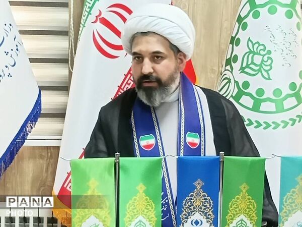نشست هم‌اندیشی مربیان ارشد و پیشکسوتان سازمان دانش‌آموزی استان البرز