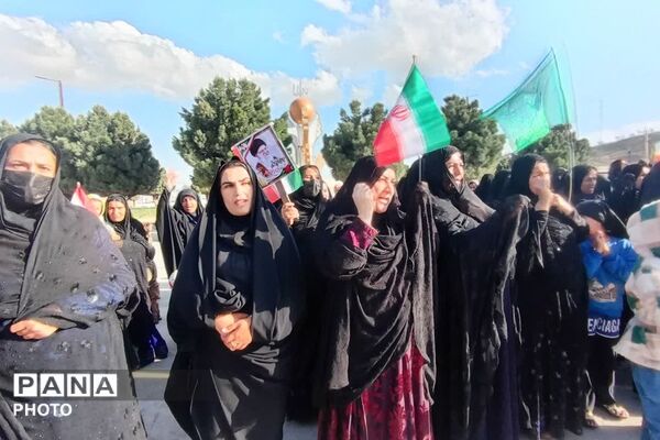 اجتماع میثاق با امام شهید و بیعت با رهبر منتخب خبرگان ملت