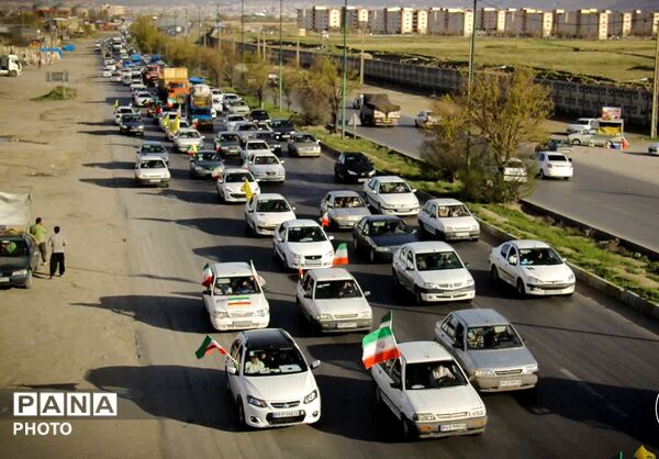 رزمایش حماسی و کاروان خودرویی در همدان؛ تجلیل از ارتش مقتدر در آستانه روز ارتش