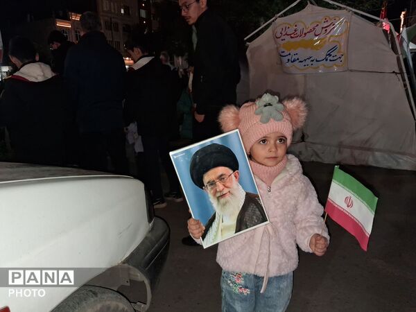 سربازان دهه نودی در قلب میدان 