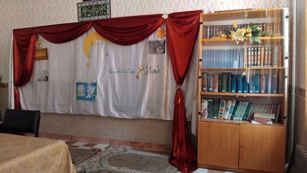 فضاسازی نمازخانه مدرسه الزهرای اهر برای مهر ماه
