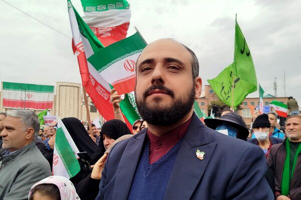 حضور اقشار مختلف مردم شهرری در راهپیمایی ۲۲ بهمن