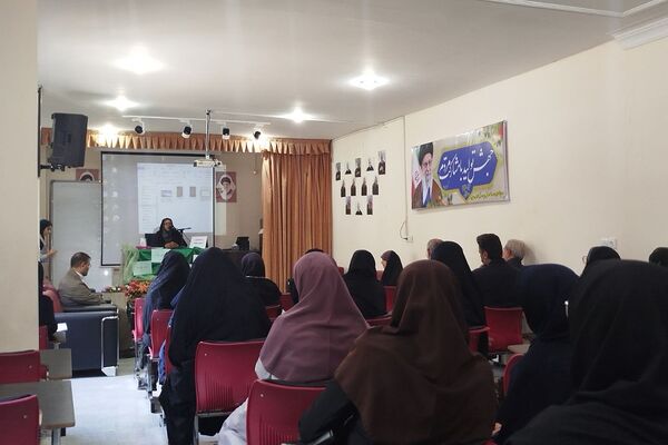 نشست بصیرتی با رویکرد انتخابات در آموزش و پرورش رودهن 