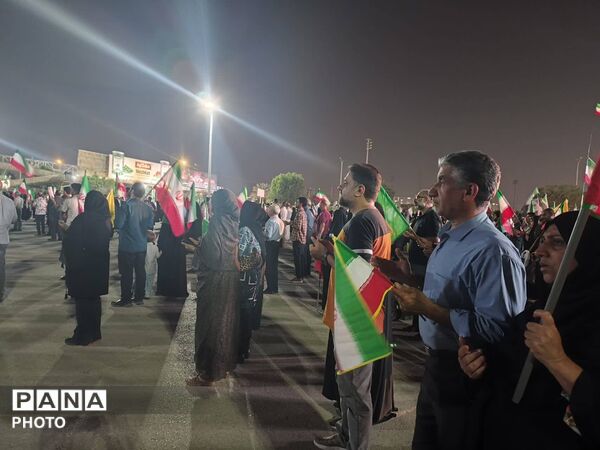 حماسه حضور؛ اجتماع بزرگ مردم بندرعباس
