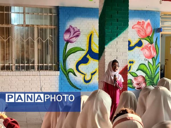 جشن کتاب و قصه‌گویی در دبستان شهید تنیده