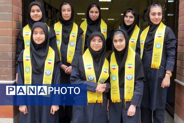 مراسم هفته پژوهش در دبیرستان بانو عفت آهنگری شهرری