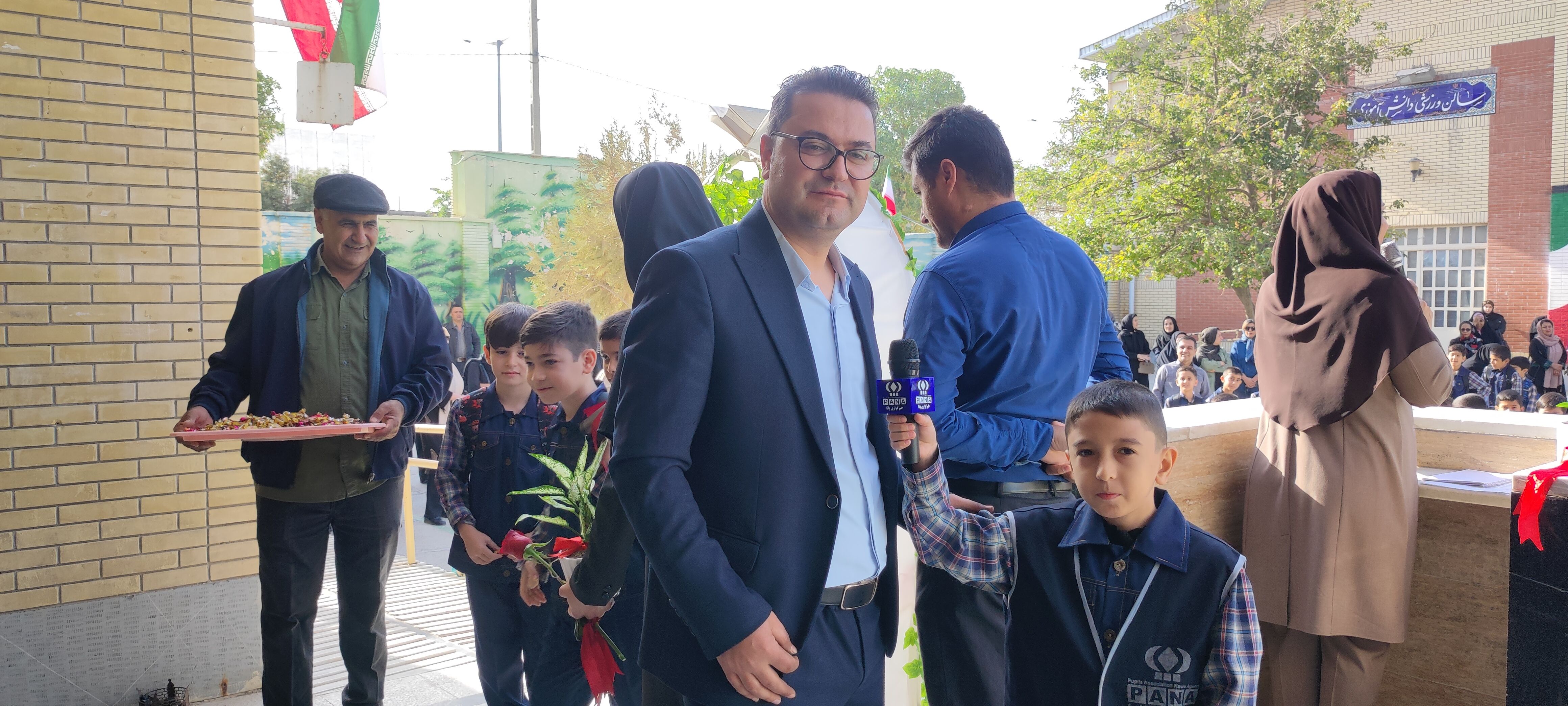 جشن آغاز سال تحصیلی جدید در مدرسه شهدای فرهنگی شهرستان شیروان