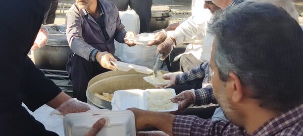 توزیع غذای گرم به‌مناسبت عید سعید غدیر خم در بجنورد