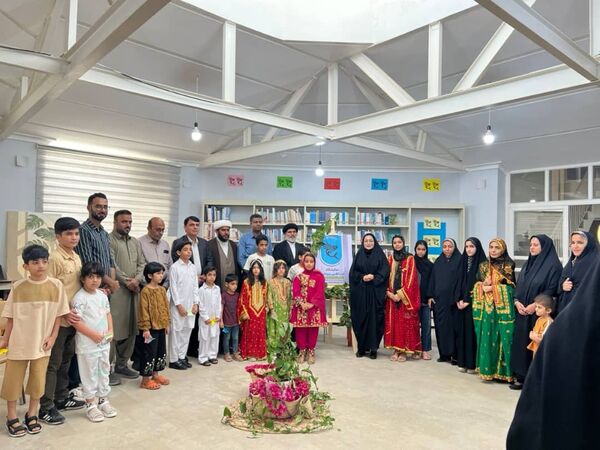 افتتاح نمایشگاه «ماهی پرنده» در مرکز کانون جاسک به مناسبت هفته دولت