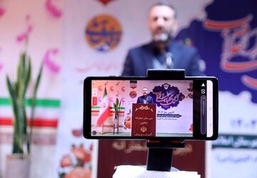 گلبانگ فجر با نواختن زنگ انقلاب اسلامی در اسلامشهر