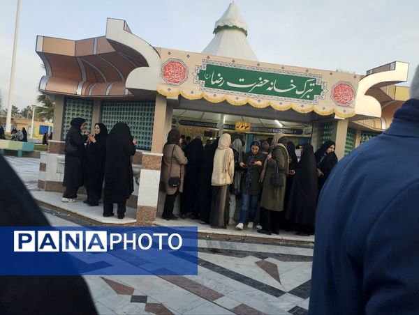 روزهای چراغ برات‌‌‌ در آرامگاه شهید مدرس کاشمر