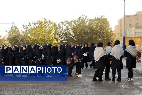 آیین نواختن زنگ سال تحصیلی جدید در قرچک