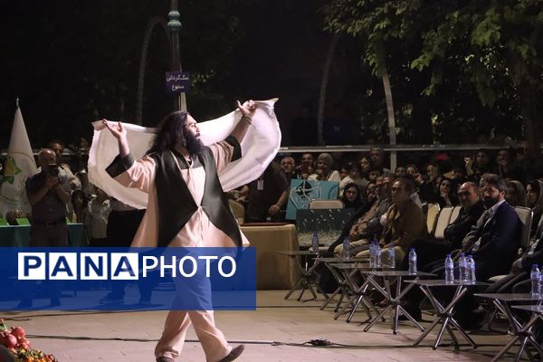 درخشش معلمان و دانش‌آموزان ورامینی در شب ششم جشنواره اقوام ایرانی