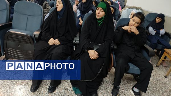 مراسم گرامی‌داشت هفته بسیج با حضور خواهر شهید