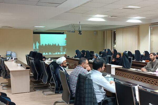 نشست رئیس انجمن اسلامی کل کشور با مسئولان انجمن‌های اسلامی استان کرمانشاه 