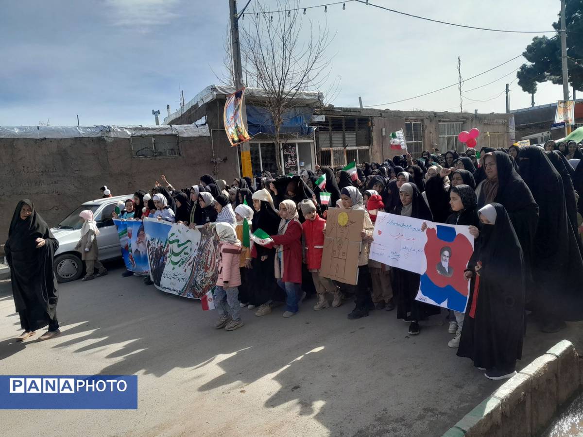 حضور پرشور مردم نسر در یوم‌الله ۲۲ بهمن؛ تجدید میثاق با آرمان‌های انقلاب