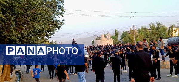  حضور پررنگ نوجوانان وجوانان در تاسوعای حسینی