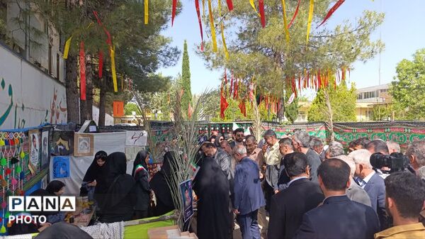 جشن روز معلم با حضور معاون پرورشی و فرهنگی وزیر آموزش و پرورش