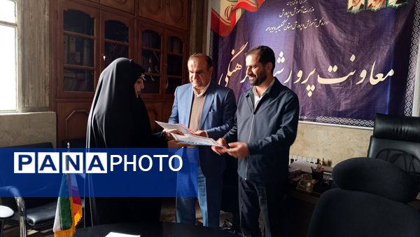 نشست دانش‌آموز خبرنگاران پانا کهگیلیویه و بویراحمد با معاونت پرورشی به‌مناسبت اعتکاف دانش‌آموزی