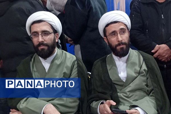 جشن باشکوه ایام الله دهه فجر در بهارستان‌دو