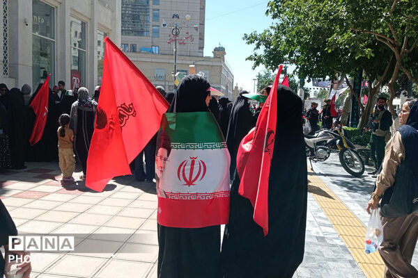 مشهد در سوگ؛ بدرقه باشکوه رهبر شهید انقلاب در جوار بارگاه رضوی/۲