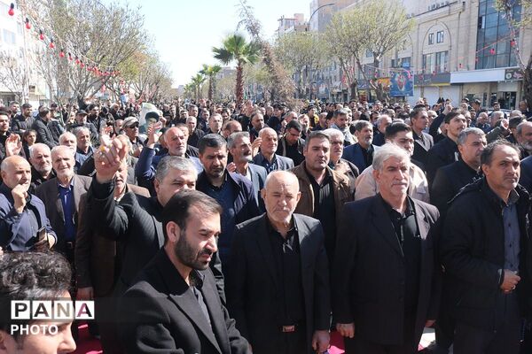تجمع سوگواران رهبر شهید انقلاب در بهارستان‌دو