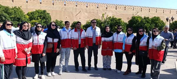 خروش استکبار ستیزی دانش‌آموزان شیرازی