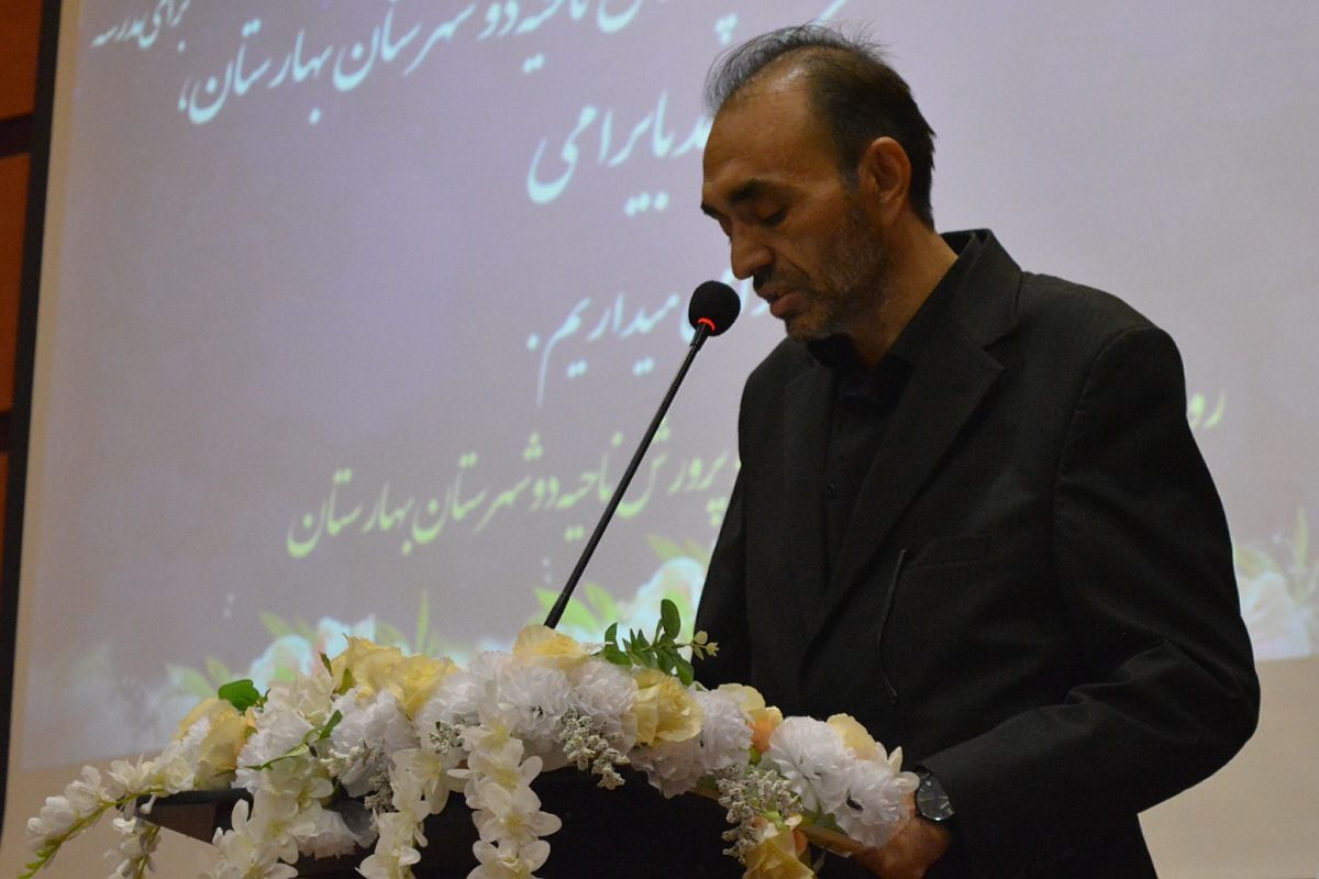 تبدیل کالبد خشک مدرسه به روح پویای تربیت، هدف اصلی اساتید آموزش و پرورش است