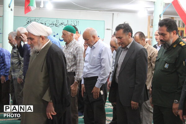 نماز جماعت به امامت امام جمعه در مسجد صاحب‌الزمان آشخانه
