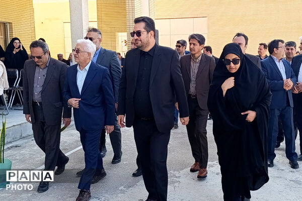 آیین زنگ سپاس معلم در هنرستان نور هل اتی حصار گرمخان