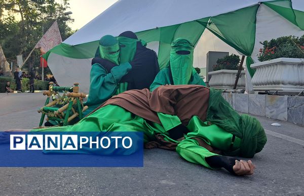 برپایی مراسم خیمه سوزان عصر عاشورا به یاد خاندان پاک اباعبدالله(ع)