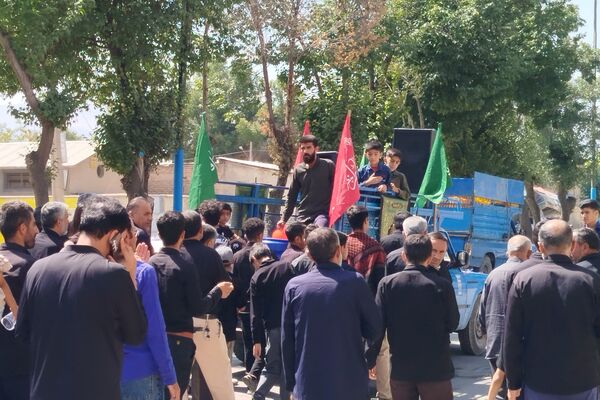 شکوه عزاداران رضوی در لردگان