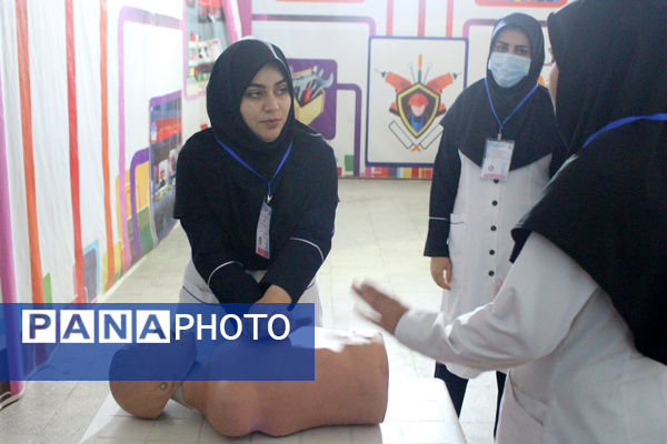 رقابت‌های مراقبین سلامت قم در بخش امداد و نجات