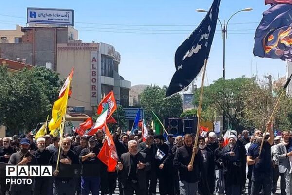 طنین «لبیک یا حسین(ع)» در مراسم جاماندگان اربعین فیروزکوه