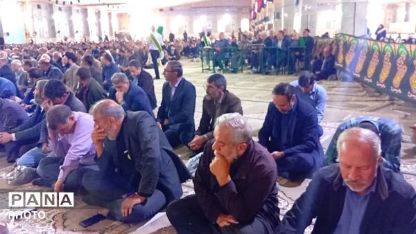 نماز جمعه عبادی و سیاسی در مصلی یاسوج