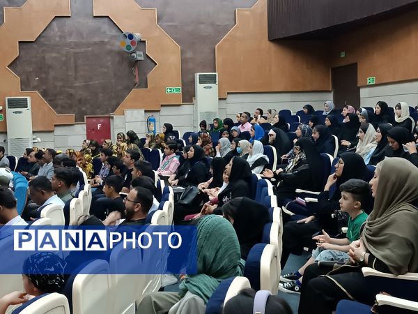 آیین اختتامیه سیزدهمین دوره جشنواره دانش‌آموزی نوجوان سالم