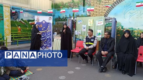 طنین زنگ انقلاب در طلیعه دهه فجر در منطقه ۱۰