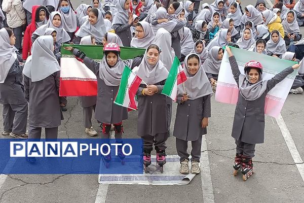 جشن انقلاب در ناحیه دو شهرری با حضور معاون پرورشی و فرهنگی شهرستانهای استان تهران 