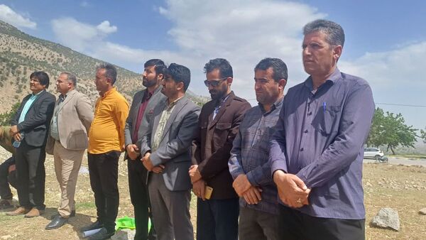 آیین کلنگ‌زنی مدرسه 12 کلاسه در دیشموک 